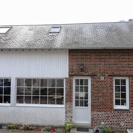 Gite Au Coeur D'Une Residence D'Artiste Saint-Aubin-de-Bonneval 外观 照片