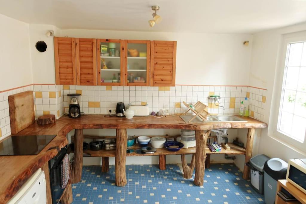 Gite Au Coeur D'Une Residence D'Artiste Saint-Aubin-de-Bonneval 外观 照片