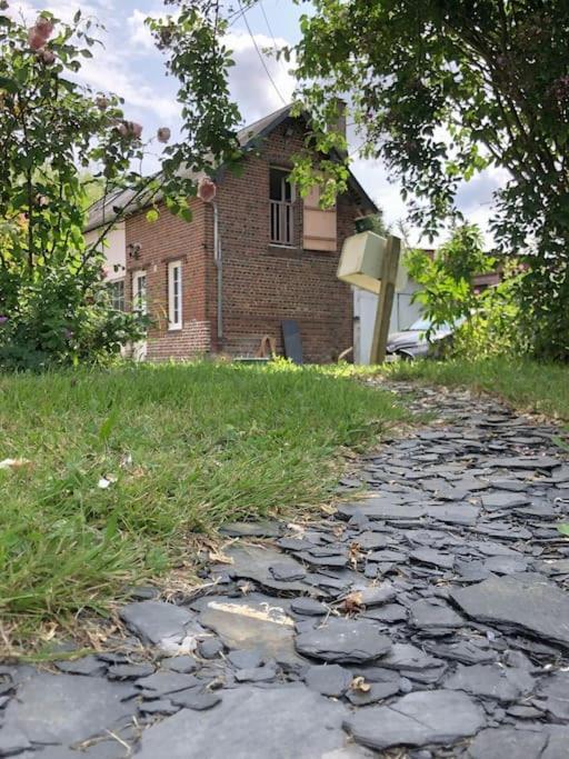 Gite Au Coeur D'Une Residence D'Artiste Saint-Aubin-de-Bonneval 外观 照片