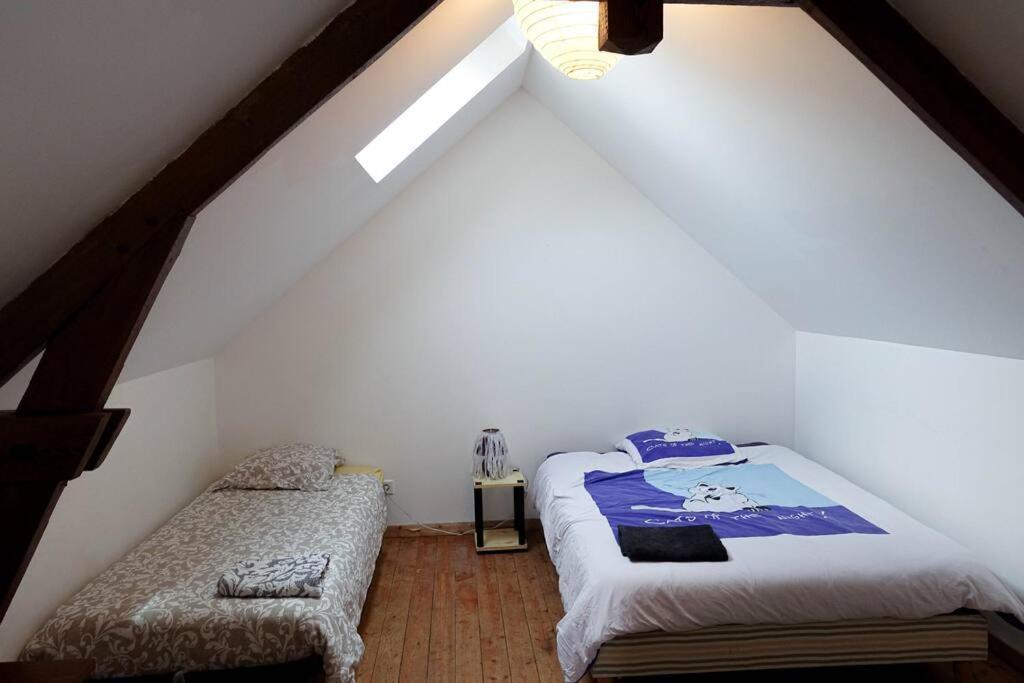 Gite Au Coeur D'Une Residence D'Artiste Saint-Aubin-de-Bonneval 外观 照片