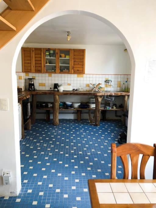 Gite Au Coeur D'Une Residence D'Artiste Saint-Aubin-de-Bonneval 外观 照片