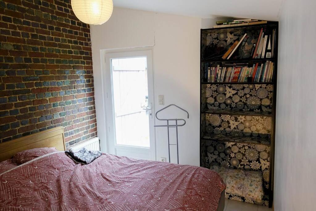Gite Au Coeur D'Une Residence D'Artiste Saint-Aubin-de-Bonneval 外观 照片
