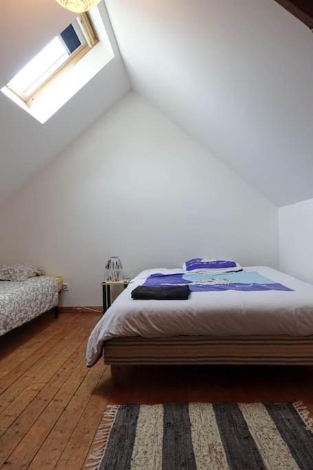 Gite Au Coeur D'Une Residence D'Artiste Saint-Aubin-de-Bonneval 外观 照片
