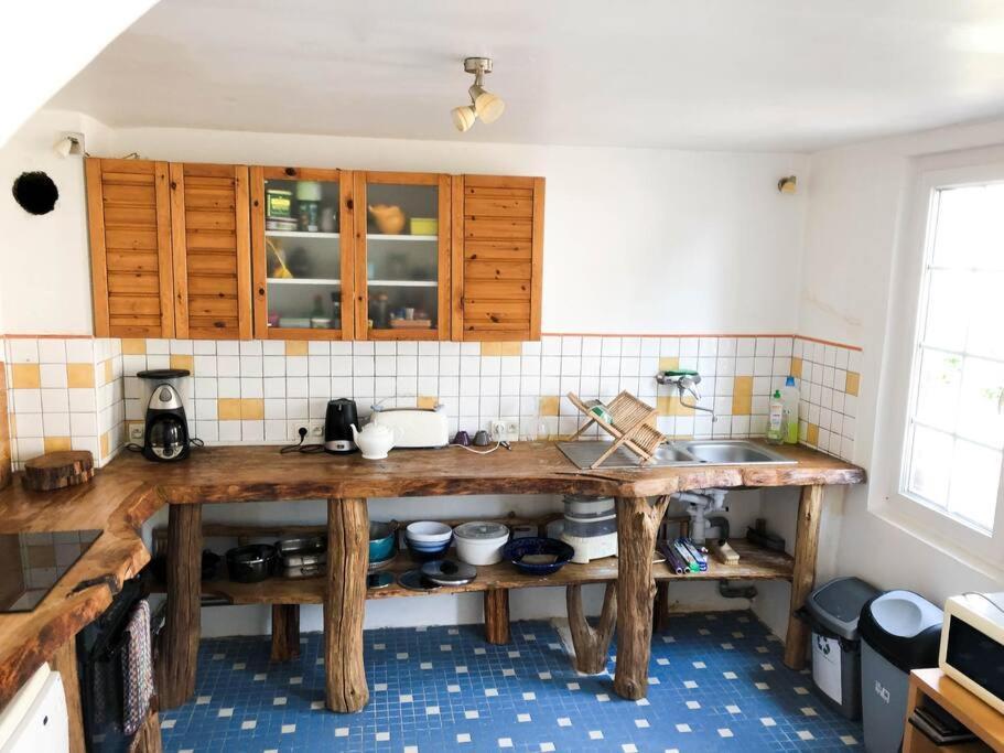 Gite Au Coeur D'Une Residence D'Artiste Saint-Aubin-de-Bonneval 外观 照片