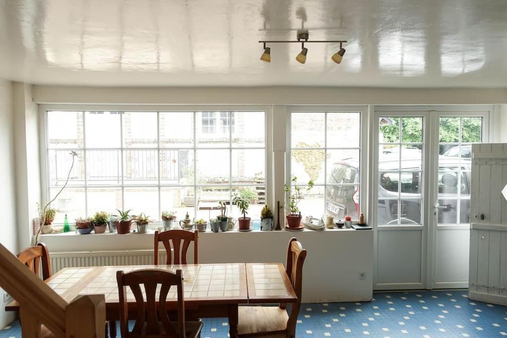 Gite Au Coeur D'Une Residence D'Artiste Saint-Aubin-de-Bonneval 外观 照片